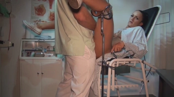 Spermaspritze vom Frauenarzt Screencap 27 on sinx.preview.netperv.com