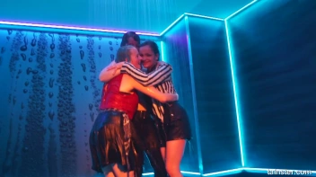 Show Me Wet You're Workin' With! Screencap 105 on sinx.preview.netperv.com