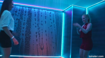 Show Me Wet You're Workin' With! Screencap 38 on sinx.preview.netperv.com