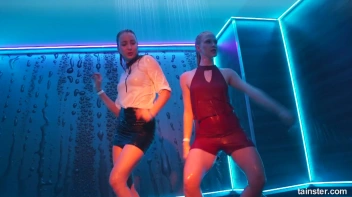 Show Me Wet You're Workin' With! Screencap 46 on sinx.preview.netperv.com