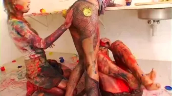 Finger Painting Babes Screencap 105 on sinx.preview.netperv.com