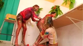 Finger Painting Babes Screencap 81 on sinx.preview.netperv.com