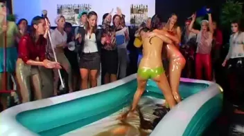 Oil Pool Of Death! Screencap 102 on sinx.preview.netperv.com