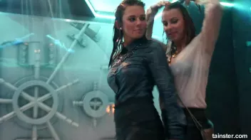 I can see your bra Screencap 29 on sinx.preview.netperv.com