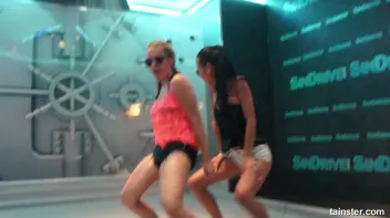 I can see your bra Screencap 50 on sinx.preview.netperv.com