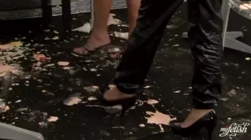 Messy Lezzies Screencap 65 on sinx.preview.netperv.com