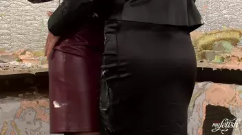 Messy Lezzies Screencap 11 on sinx.preview.netperv.com