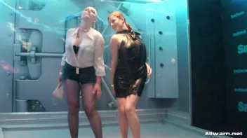 Shower Dancing Screencap 68 on sinx.preview.netperv.com