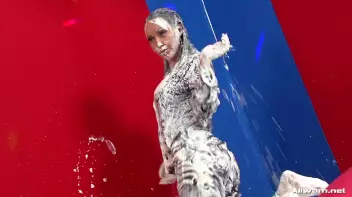 Cream Showers Screencap 64 on sinx.preview.netperv.com