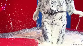 Cream Showers Screencap 65 on sinx.preview.netperv.com