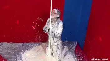 Cream Showers Screencap 70 on sinx.preview.netperv.com