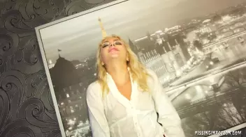 Partying With The Best In The Biz Part 2 Screencap 7 on sinx.preview.netperv.com