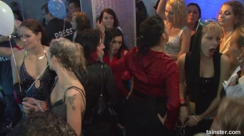 Welcome To The Mad House Part 5 - Cam 1 Screencap 57 on sinx.preview.netperv.com