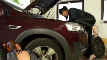 Doin' It Like The Dudes Screencap 2 on sinx.preview.netperv.com