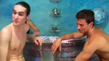 Happy Hour Really Gets Happy Screencap 1 on sinx.preview.netperv.com