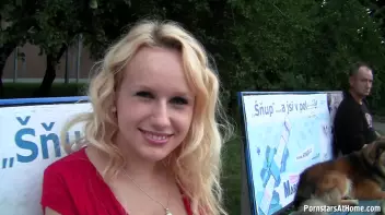 Bus Stop Babe Gives Killer Blowjobs Screencap 13 on sinx.preview.netperv.com