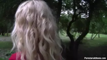 Bus Stop Babe Gives Killer Blowjobs Screencap 28 on sinx.preview.netperv.com