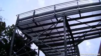 Bus Stop Babe Gives Killer Blowjobs Screencap 31 on sinx.preview.netperv.com