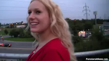 Bus Stop Babe Gives Killer Blowjobs Screencap 34 on sinx.preview.netperv.com