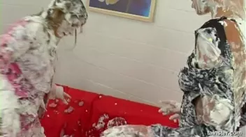 Fancy Chick Food Fight Screencap 53 on sinx.preview.netperv.com