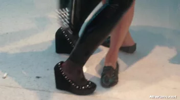 Shower Down With Your Bad Selves! Screencap 39 on sinx.preview.netperv.com