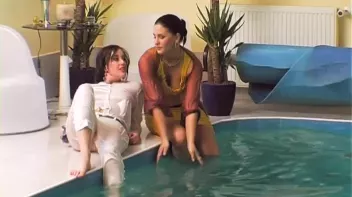 Sexy Water Soaked Apparel Screencap 46 on sinx.preview.netperv.com