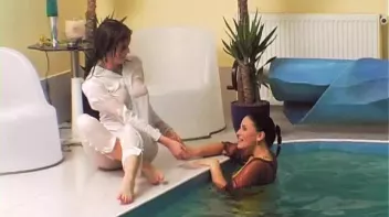 Sexy Water Soaked Apparel Screencap 49 on sinx.preview.netperv.com