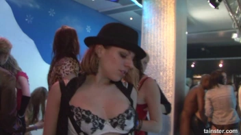 Winter WonderBang Part 5 - Cam 2 Screencap 106 on sinx.preview.netperv.com