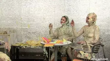 The Messiest Dessert Ever Screencap 89 on sinx.preview.netperv.com