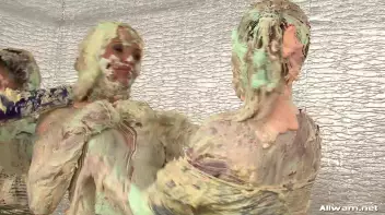 The Messiest Dessert Ever Screencap 68 on sinx.preview.netperv.com