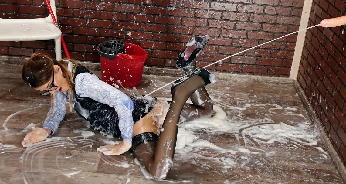 Samantha Joons never says no to fresh cum on sinx.preview.netperv.com