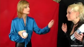 Strawberries and Whipped Cream Screencap 3 on sinx.preview.netperv.com