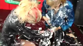 Strawberries and Whipped Cream Screencap 37 on sinx.preview.netperv.com