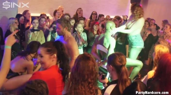 Party Hardcore Gone Crazy Vol. 44 Part 2 - Cam 3 Screencap 59 on sinx.preview.netperv.com