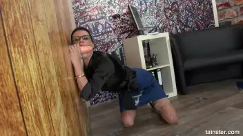 I need our signature here please Screencap 23 on sinx.preview.netperv.com