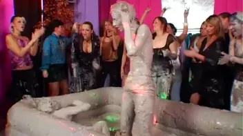 Rockin' The Mud Pit Screencap 39 on sinx.preview.netperv.com