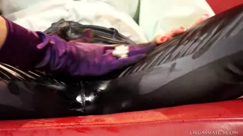 Oil Me Down And Get Orgasmatic! Screencap 50 on sinx.preview.netperv.com