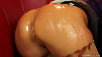 Oil Me Down And Get Orgasmatic! Screencap 54 on sinx.preview.netperv.com