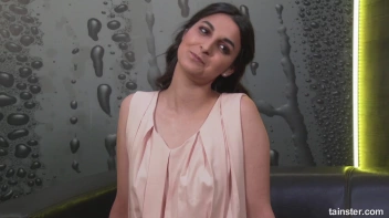 Pissing On This Pretty Pussy In Pink! Screencap 5 on sinx.preview.netperv.com