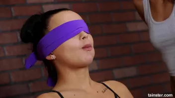 Piss tasting with Lexi and Daphne Screencap 23 on sinx.preview.netperv.com