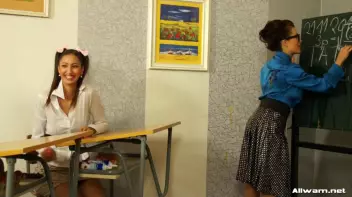 Learning A Very Messy Lesson Screencap 18 on sinx.preview.netperv.com