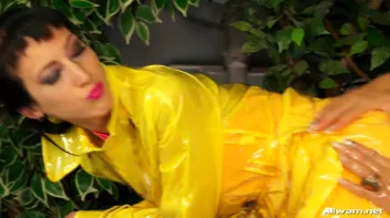 The Gooiest Glamor Babes Ever Screencap 37 on sinx.preview.netperv.com