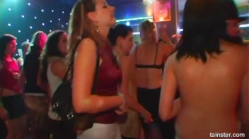 Eurobabe Olympics Part 4 - Cam 2 Screencap 88 on sinx.preview.netperv.com