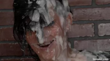 Chick with huge tits getting slimewaved Screencap 92 on sinx.preview.netperv.com