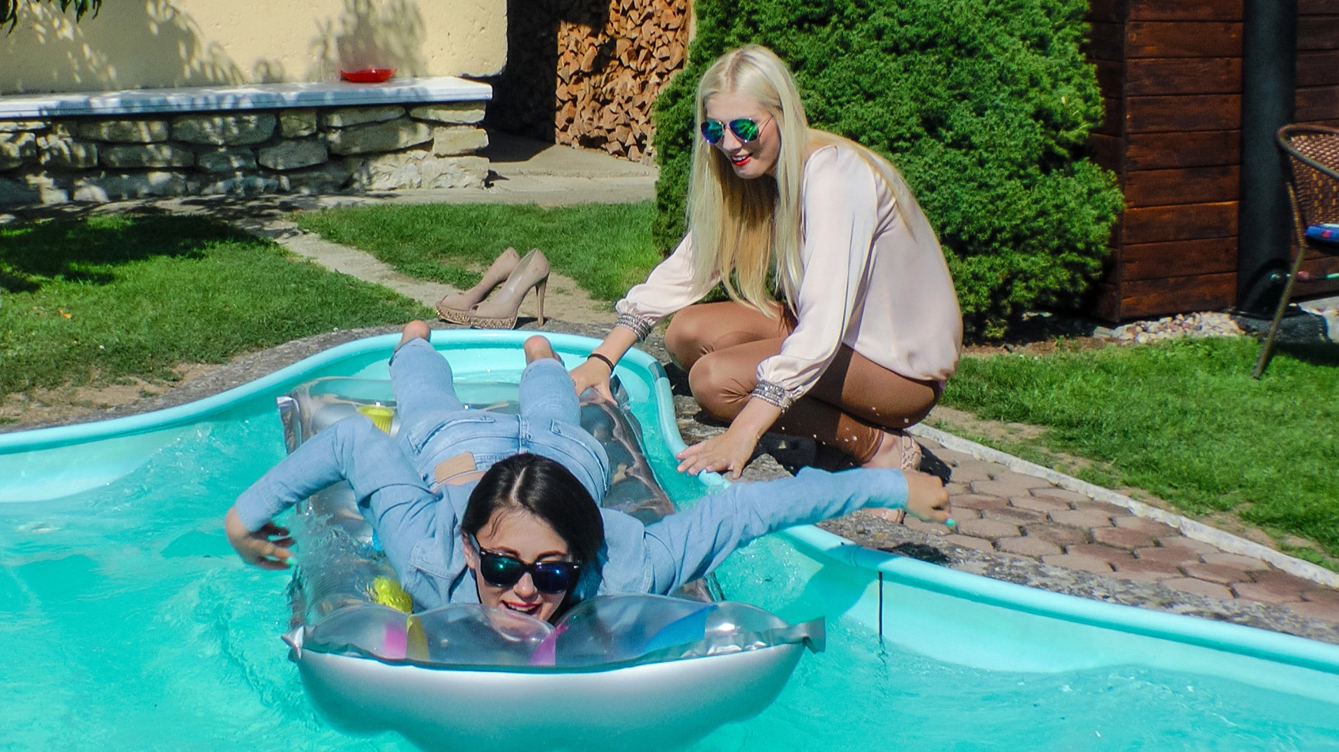Besties Nearly Get Caught Playing In Backyard Pool! on sinx.preview.netperv.com