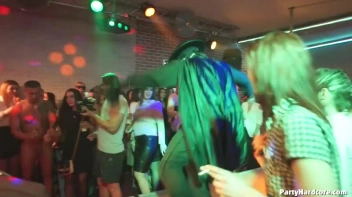 Party Hardcore Gone Crazy Vol. 34 Part 2 - Cam 4 Screencap 51 on sinx.preview.netperv.com