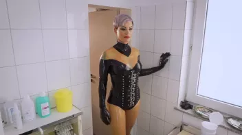 Gummiklinik 1 Screencap 1 on sinx.preview.netperv.com