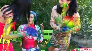 Extreme Finger Painting Goes Eurobabe Brawl Screencap 27 on sinx.preview.netperv.com