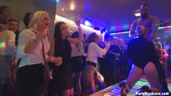 Party Hardcore Gone Crazy Vol. 34 Part 1 - Cam 1 Screencap 100 on sinx.preview.netperv.com