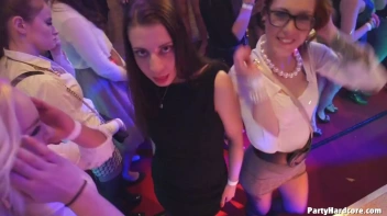 Party Hardcore Gone Crazy Vol. 34 Part 1 - Cam 1 Screencap 110 on sinx.preview.netperv.com